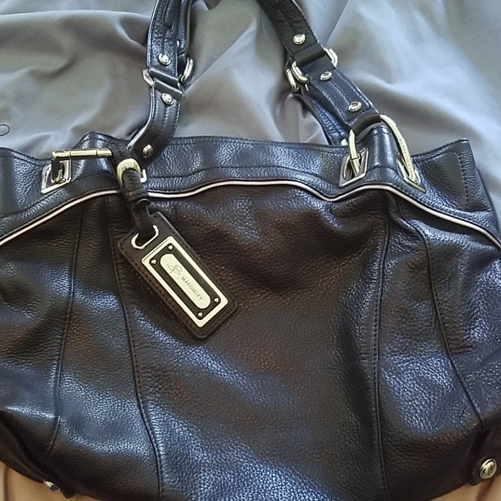B. Makowsky purse